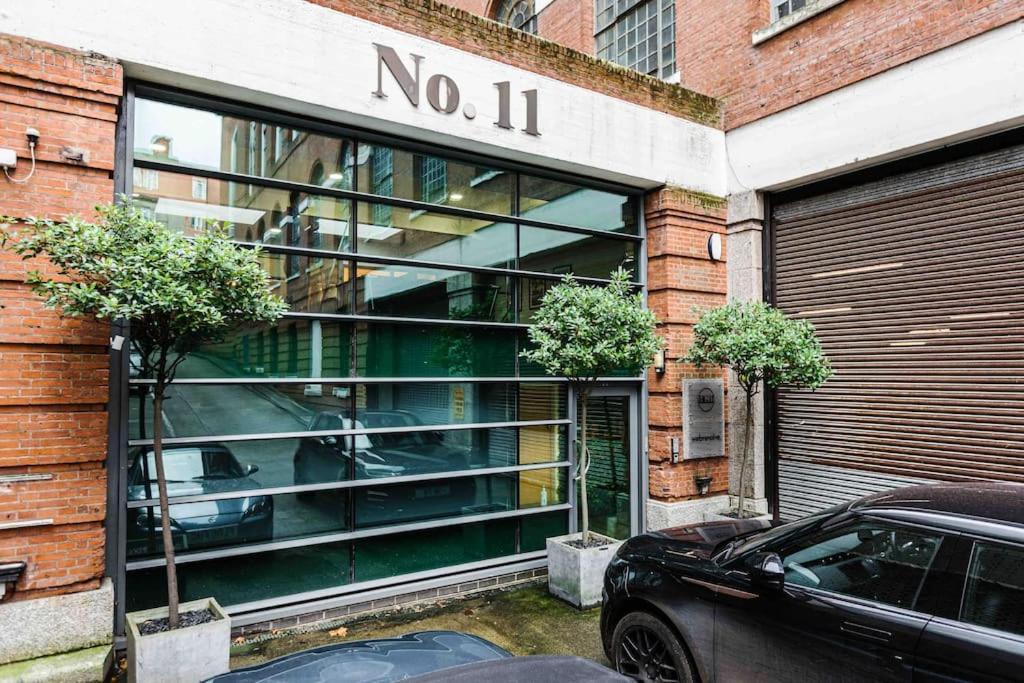Vip Centre With Secure Free Parking Liverpool