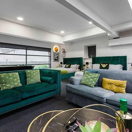 Vip City Centre Apartment With Secure Free Parking Liverpool Exterior photo