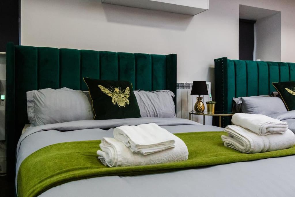 Vip Centre With Secure Free Parking Apartment Liverpool