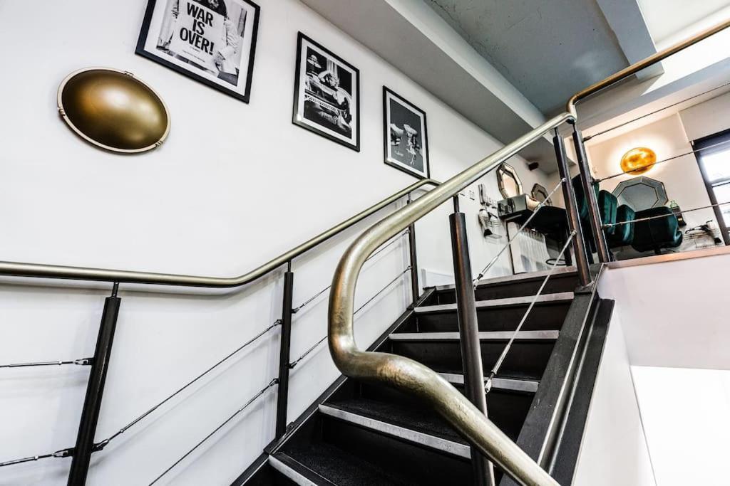 Vip Centre With Secure Free Parking