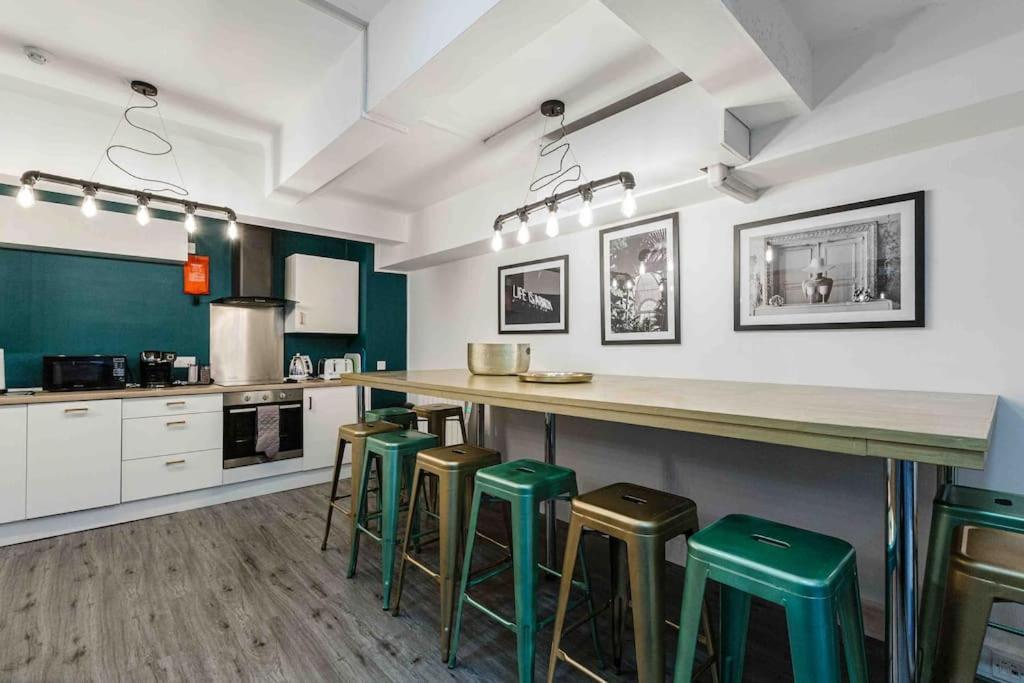 Vip Centre With Secure Free Parking Apartment
