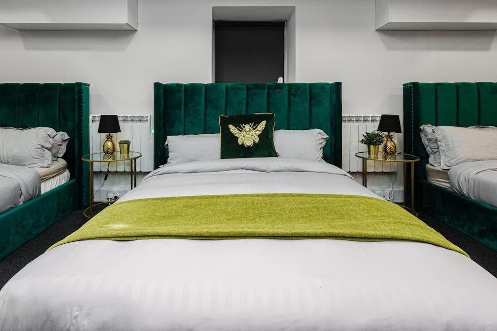 Vip Centre With Secure Free Parking Apartment Liverpool